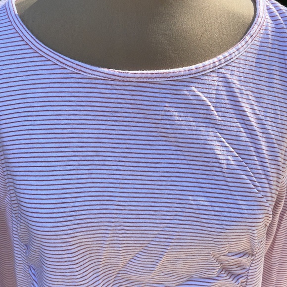 Sundance long sleeve top in white and red. Gathers along front seams. Size large - Picture 2 of 4